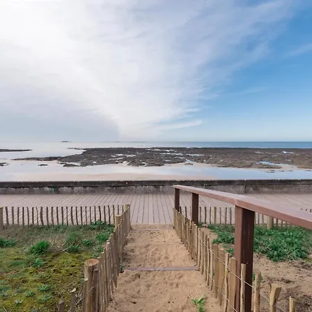 Face à La Plage Avec Piscine Chauffée Apartamento